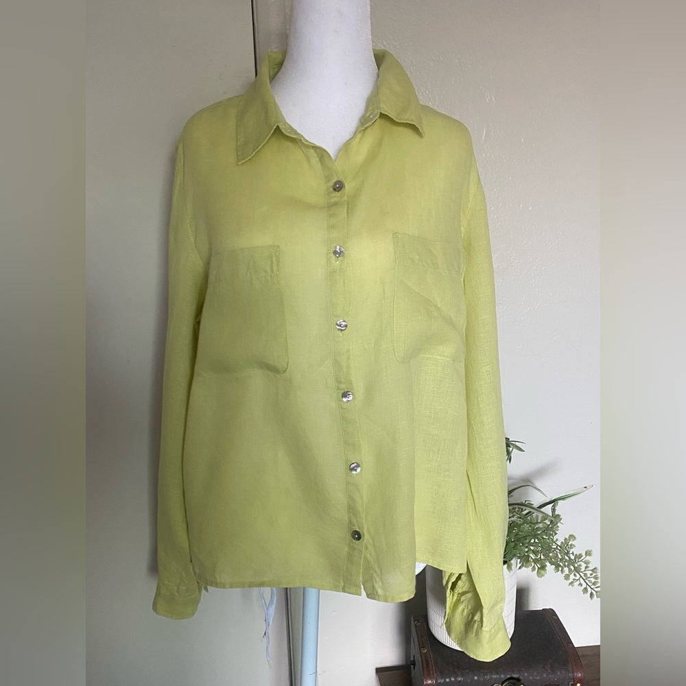 Rachel Zoe Light Green Button-Down Shirt women size large‎ 100 linen